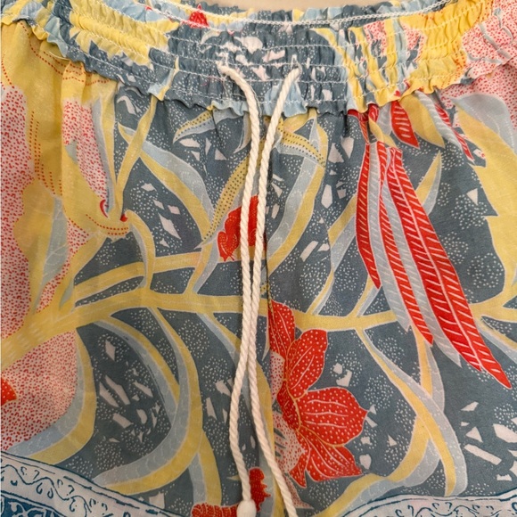 Colorful drawstring shorts - Picture 2 of 5